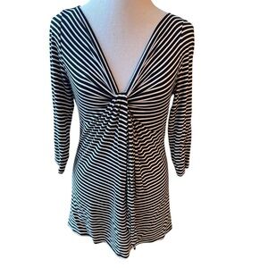 White House Black Market Womens Top V Neck Tunic Black White Stripe Knot Front.
